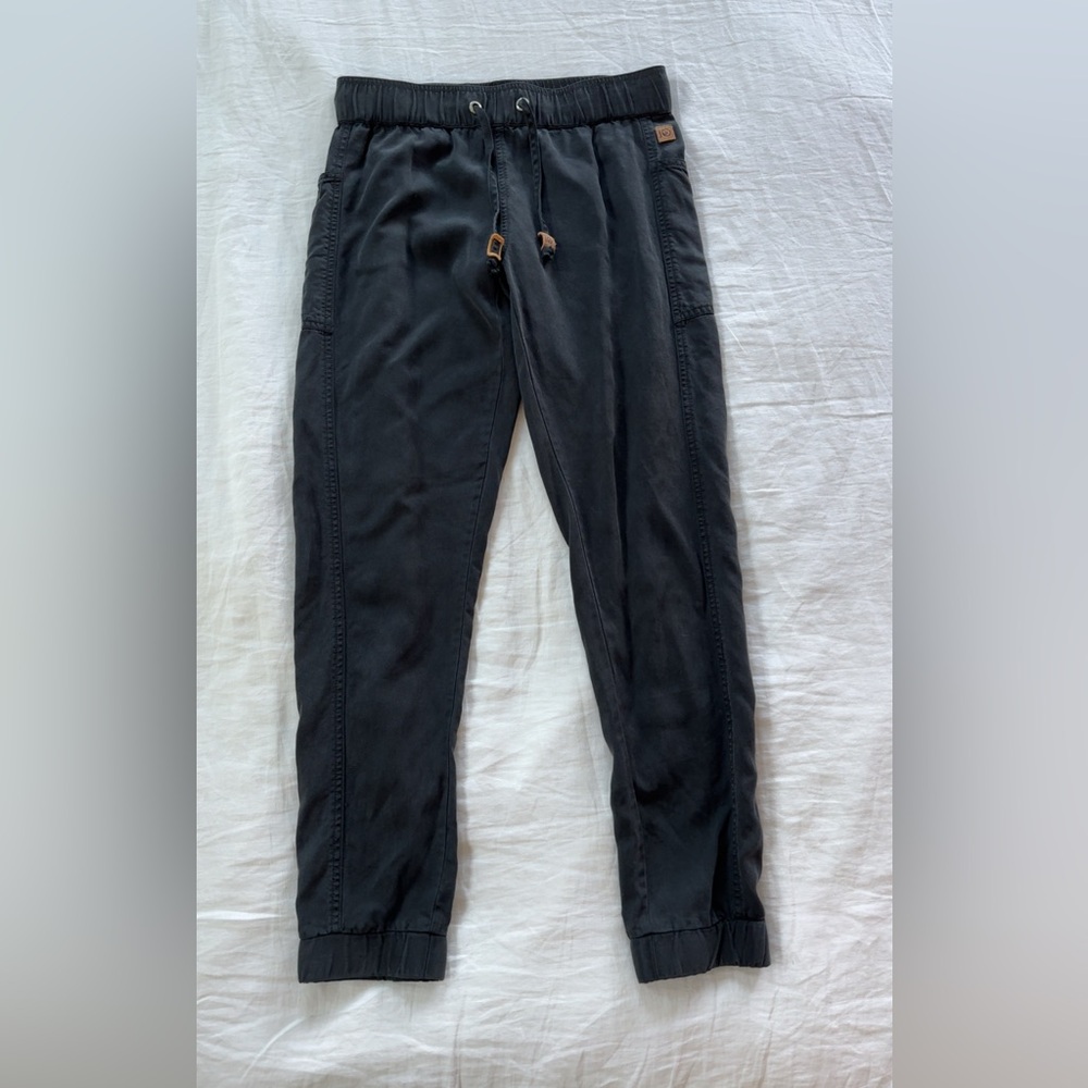 Ten Tree Black Tencel Colwood Jogger - Picture 2 of 9